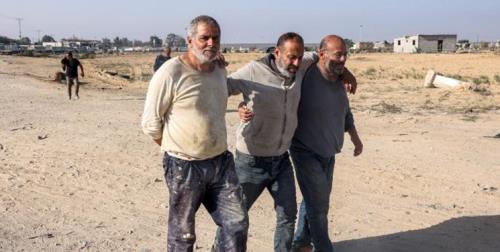 یک هزار کارگر فلسطینی سرگردان در کرانه باختری به نوار غزه بازگشتند