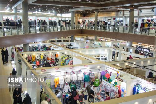 واکسیناسیون نوبت سوم اعضای ستاد اجرایی نمایشگاه زنان