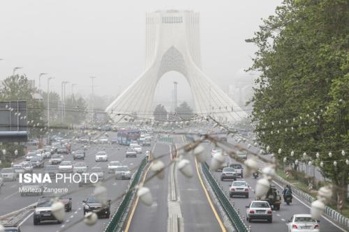 تنفس 26 روز هوای آلوده در تهران طی مردادماه
