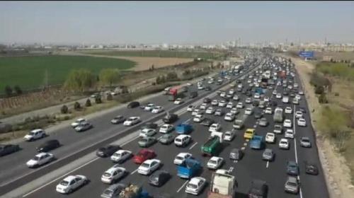 افزایش ۳۳ درصدی تردد خودرو ها در محورهای خوزستان