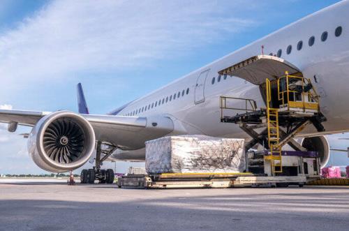 کاهش ترافیک بار هوایی به آمریکا