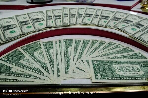 کاهش قیمت دلار حواله ای به ۷۰ هزار و ۳۸۹ تومان