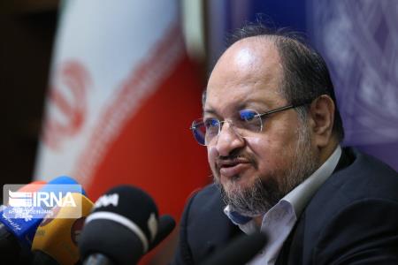 شریعتمداری از اجرای طرح خرید اعتباری در ماه های آتی اطلاع داد