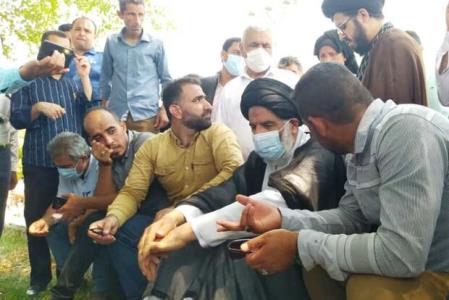 نماینده ولی فقیه در خوزستان در جمع كارگران هفت تپه حاضر شد